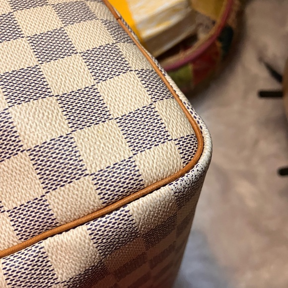 Beautiful Authentic Louis Vuitton Speedy 30 Damier GUC USA 2011 - Picture 10 of 17